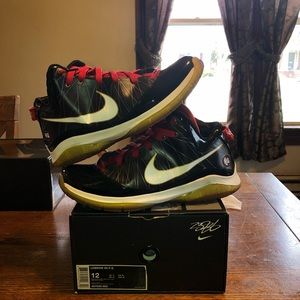 Lebron VII P. S.